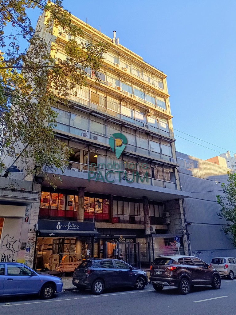 Colonia y Convención 